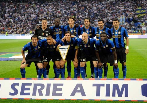 英超代表观战U15联赛后评价：中国球员纪律性强；教练需把决策权交给球员（英超考察团观摩U15联赛后点评：中国球员纪律出众，教练应更多让球员自主决策）