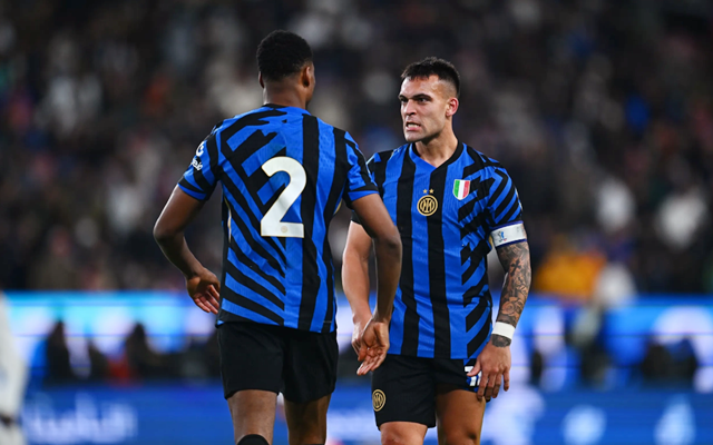 手腕骨折+肩部受伤，巴黎主席纳赛尔缠着绷带赴客场督战欧冠