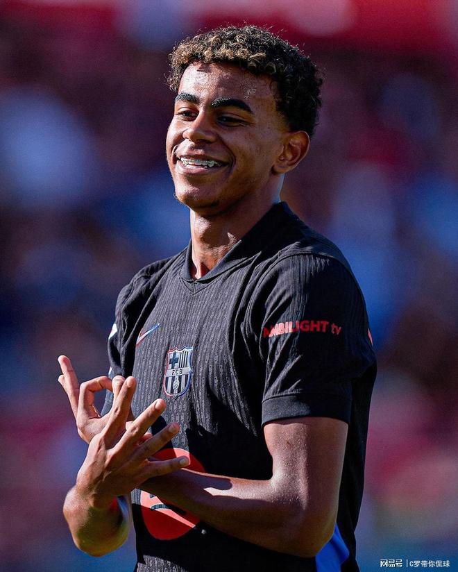 杜兰特篮下补篮，逆转比赛