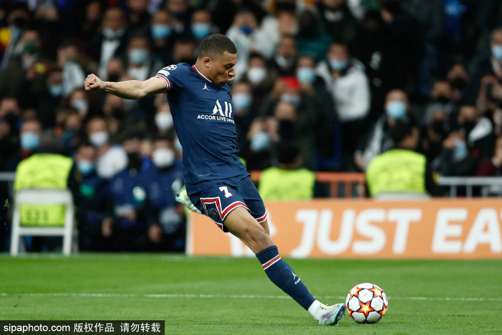 足球英超球迷怒喷转播商调整赛程