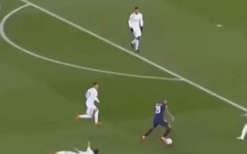 队报：皇马视维尼修斯为竞技层面和经济层面极为重要的资产（队报：皇马将维尼修斯视为竞技与经济双重关键资产）