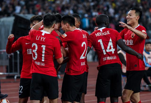 喜鹊9000万招揽谢什科，曼联理智退场是上策！