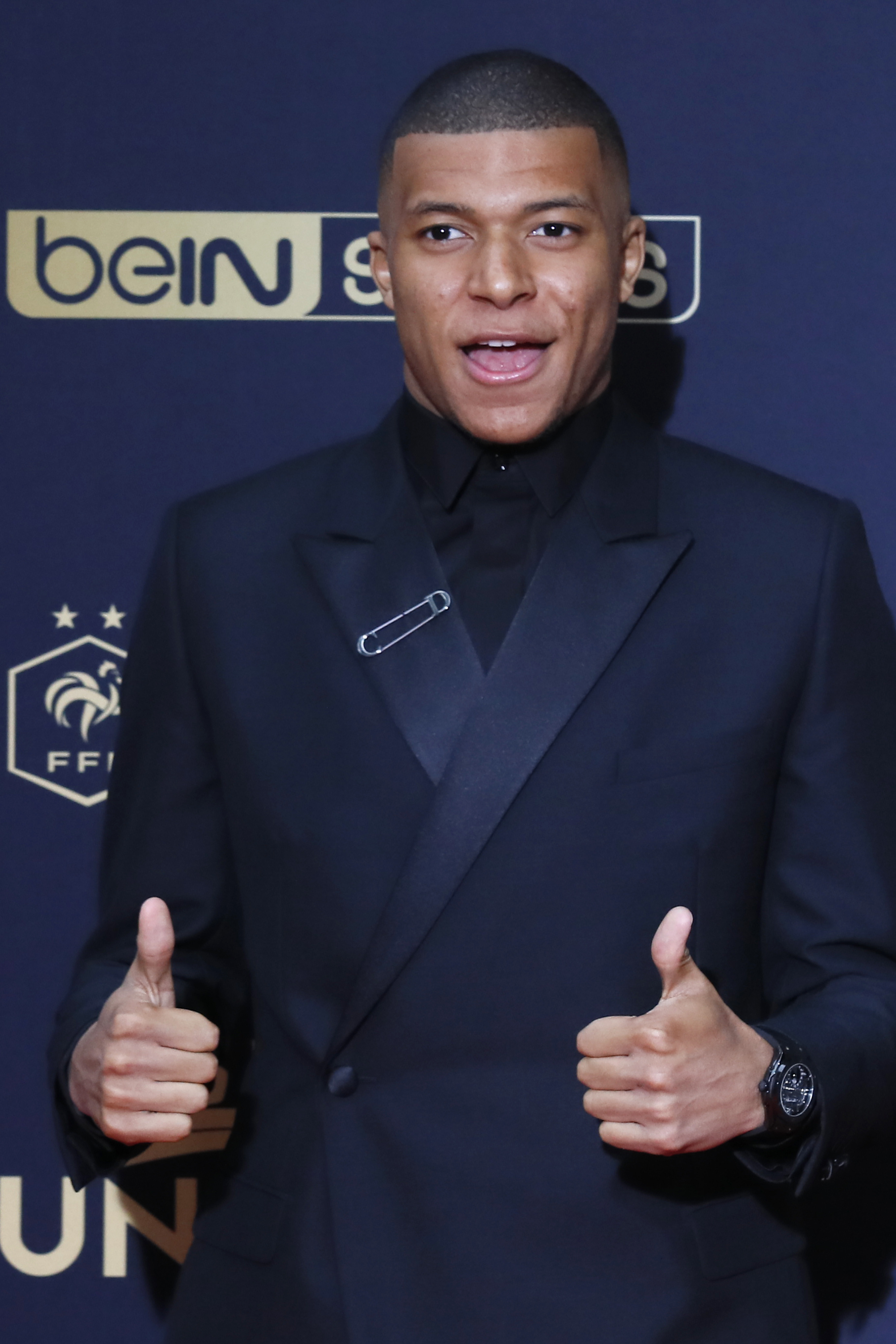 埃基蒂克：斯洛特在训练中对我很严厉，有时我真的会被气到爆